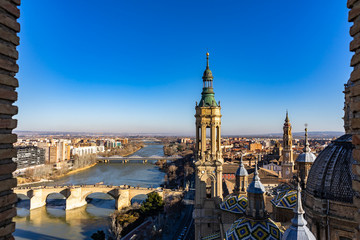 Fototapeta premium Basilica de Nuestra Señora del Pilar Cathedral in Zaragoza, Spain.