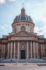 Fototapeta na wymiar The facade of the Institut de France in Paris