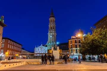 Obraz premium Salvador de Zaragoza Cathedral in Zaragoza, Spain.