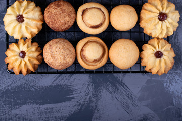 Obraz na płótnie Canvas Shortbread cookie assortment on the pastry lattice. Top view