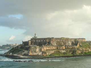 Fototapeta na wymiar illo San Felipe del Morro as Seen from the Sea