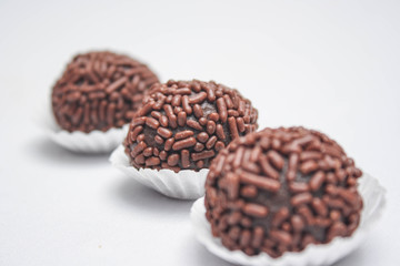 CHOCOLATE TRUFFLES