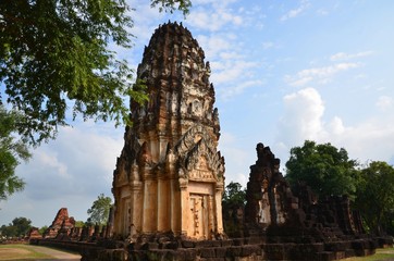 Beautiful ruins of Wat Phrapai Luang in Sukhothai