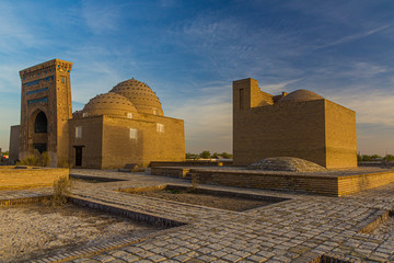 Nedjmeddin Kubra (Najm ad-Din al-Kubra) (left) and Piryarvali Mausoleum in the ancient Konye-Urgench, Turkmenistan. - obrazy, fototapety, plakaty