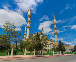 Fototapeta na wymiar Ertugrul Gazi Mosque in Ashgabat, capital of Turkmenistan