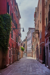 Fototapeta na wymiar Harrow street the heart of Venice. Italy 
