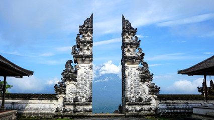 pura lempuyang or lempuyang temple the gate of heaven the temple with the view of gunung agung © yos