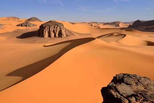 Algeria, Sahara,  Tassili N'Ajjer National Park, Tadrart, sand dunes of Moul Naga