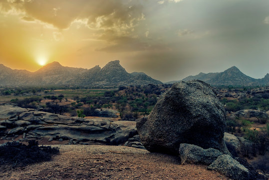 Sunset over Bera, Rajasthan, India, Asia