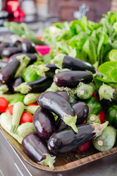 Griechenland, Karpathos, Olymbos, Auberginen, Tomaten und noch mehr Gem&uuml;se