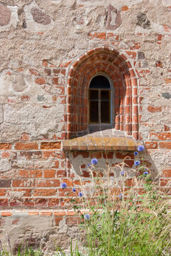 Deutschland, Mecklenburg-Vorpommern, Roggentin, Mecklenburgische Seenplatte, mit dem Kanu unterwegs vom Leppinsee zum Granziner See, im Bild: Wesenberger St.-Marien-Kirche, Wesenberg am Woblitzsee
