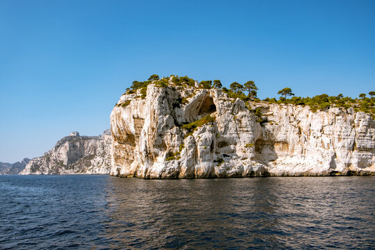 Frankreich, Provence-Alpes-C&ocirc;te d'Azur, Marseille, Die Stadt Cassis an der Calanque K&uuml;ste ist immer noch ein charmantes Fischerdorf. Von Cassis aus mit dem Motorboot entlang der Calanque K&uuml;ste