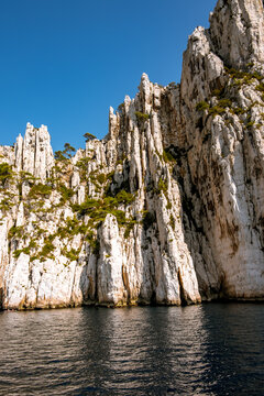 Frankreich, Provence-Alpes-C&ocirc;te d'Azur, Marseille, Die Stadt Cassis an der Calanque K&uuml;ste ist immer noch ein charmantes Fischerdorf. Von Cassis aus mit dem Motorboot entlang der Calanque K&uuml;ste