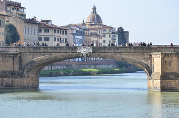 Puente en Florencia Italia