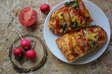 small pizza with tomato 