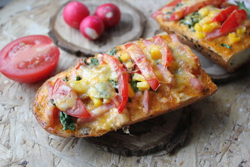 small pizza with tomato 