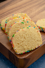 PRIMER PLANO DE FOTOGRAFIA DE GALLETAS DE COLORES