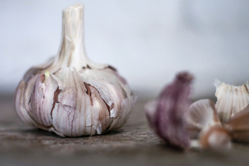 Garlic in light tones