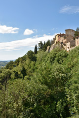 Fototapeta na wymiar Panorama a Montone