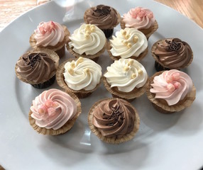 Elegant mini cupcakes
