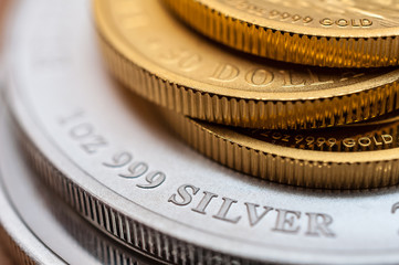 Gold und Silber