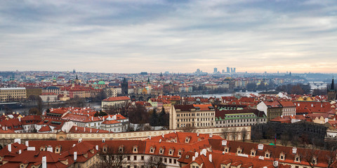 Naklejka na ściany i meble panorama di Praga dal castello