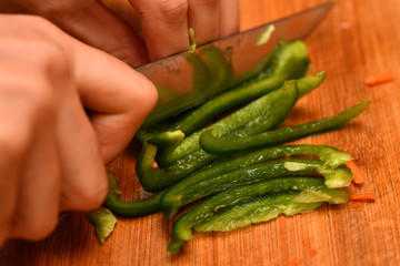 salad, green red pepper, sweet pepper, bitter pepper, carrot, salad, cuisine, food, knife, sliced, proper nutrition
