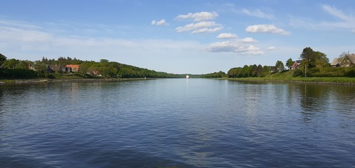 Fototapeta na wymiar Nord-Ostsee-Kanal bei Sehestedt