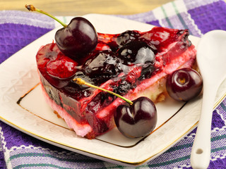 cake with cherries