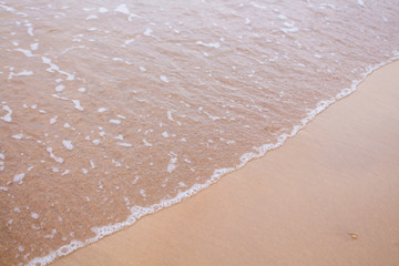 detalle de espuma del frio mar cantábrico