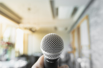 Microphone on the room
