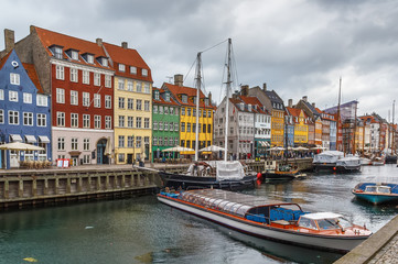 Fototapeta na wymiar Nyhavn Canal, Copenhagen, Denmark