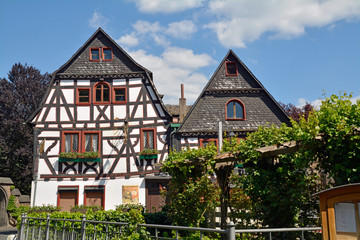 Fototapeta na wymiar bacharach. fachwerkhäuser