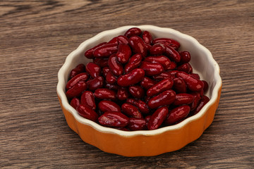 Red baked kidney in the bowl