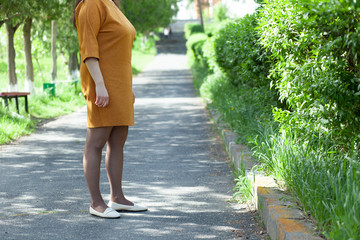 woman hand glasses in street