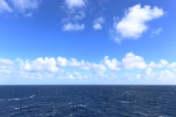 Obraz premium middle of nowhere in the pacific ocean