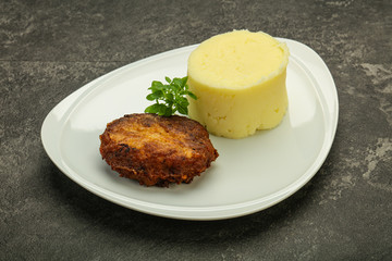 Mashed potato with homemade cutlet