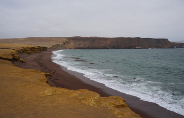 Playa Roja, Paracas, Ica, Peru