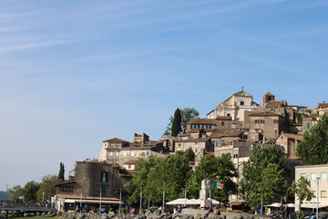 Obraz premium view of the town of Anguillara Sabazia near rome italy
