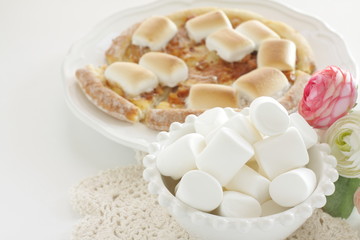 Fototapeta na wymiar Marshmallow and sugar pizza on dish for sweet food