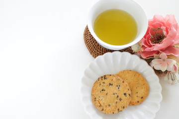 Obraz na płótnie Canvas Japanese food, black sesame rice cracker on dish