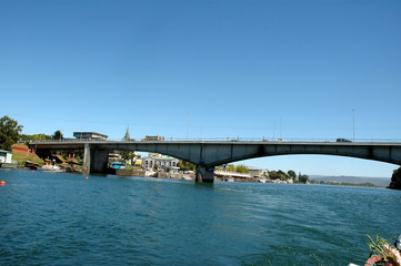 Valdivia Sur de Chile sudamerica rio Calle Calle naturaleza barcos yates deportes nauticos