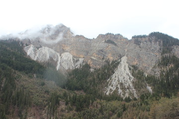 中国で最も美しい風景といわれる　九寨溝（中国）