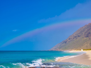 虹と海　ハワイ州オアフ島　カエナポイント州立公園　ヨコハマベイとケアワウラビーチ周辺