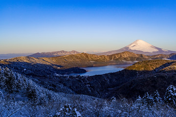 箱根の大観峰より朝の富士山