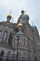 Fototapeta na wymiar サンクトペテルブルグ随一の教会　芸術で埋め尽くされてます　血の上の救世主教会（ロシア）