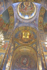 サンクトペテルブルグ随一の教会　芸術で埋め尽くされてます　血の上の救世主教会（ロシア）