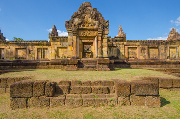 Fototapeta premium Pathway and doors of sandstone castle to park