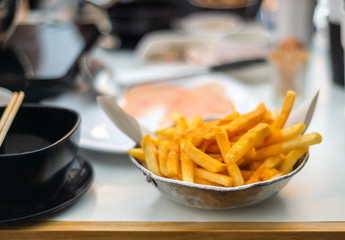 The real atmosphere in the Shabu restaurant