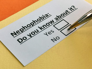 One person is answering question about nephophobia.